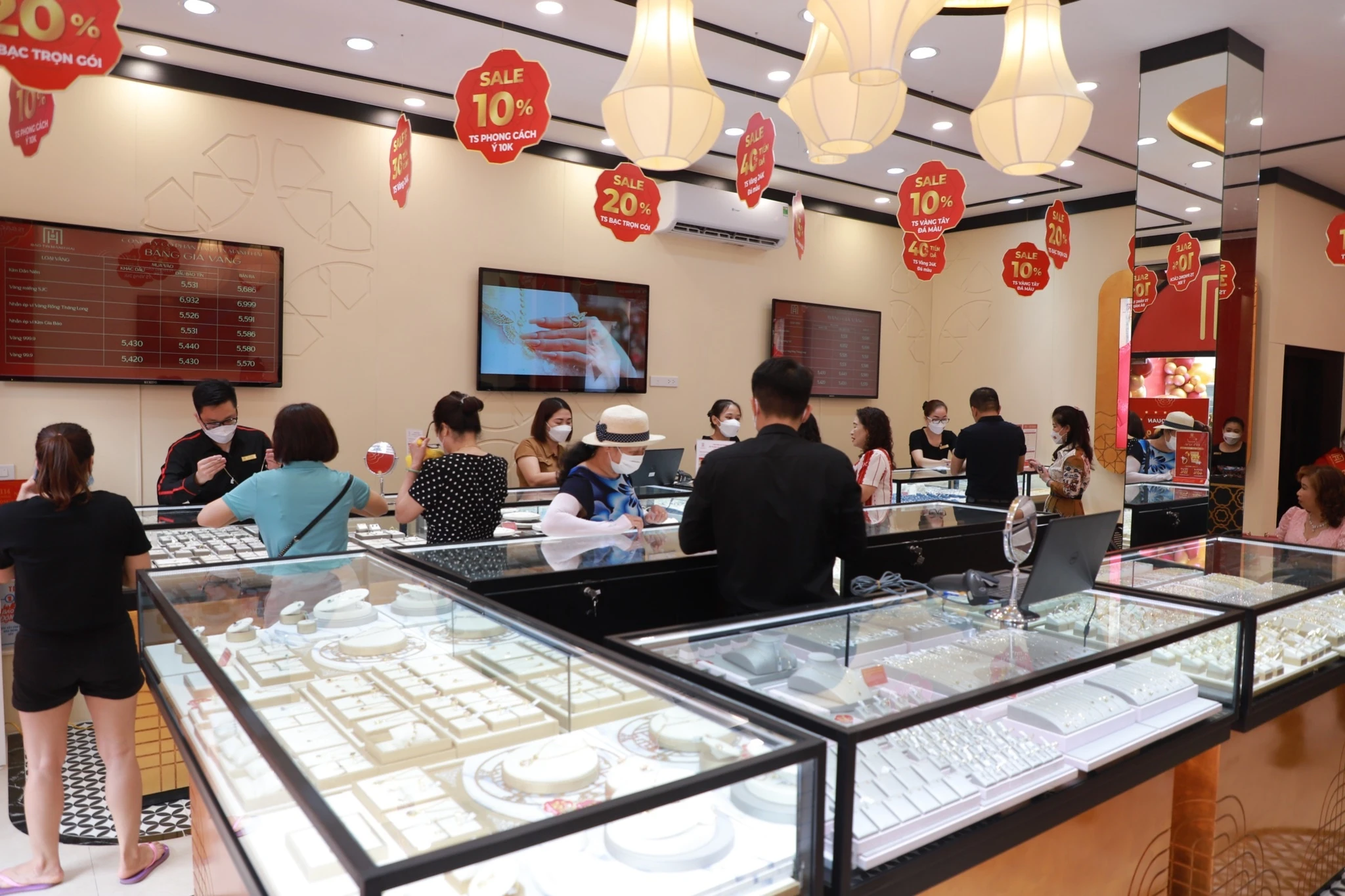 Vàng bạc Bảo Tín Mạnh Hải